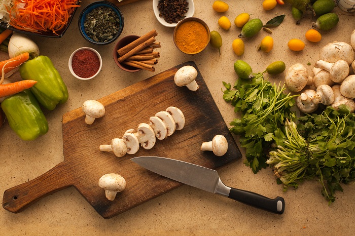 Watch Pro Chefs Debate 11 Cooking Tips & Tricks - Test Kitchen Talks - Bon  Appétit
